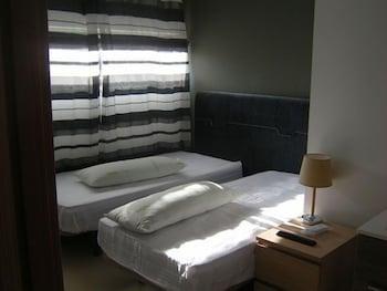 Golden 21 Hotel Мадрид Екстериор снимка
