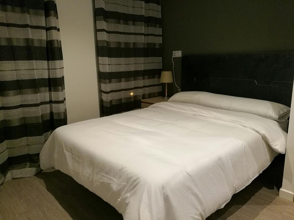 Golden 21 Hotel Мадрид Екстериор снимка