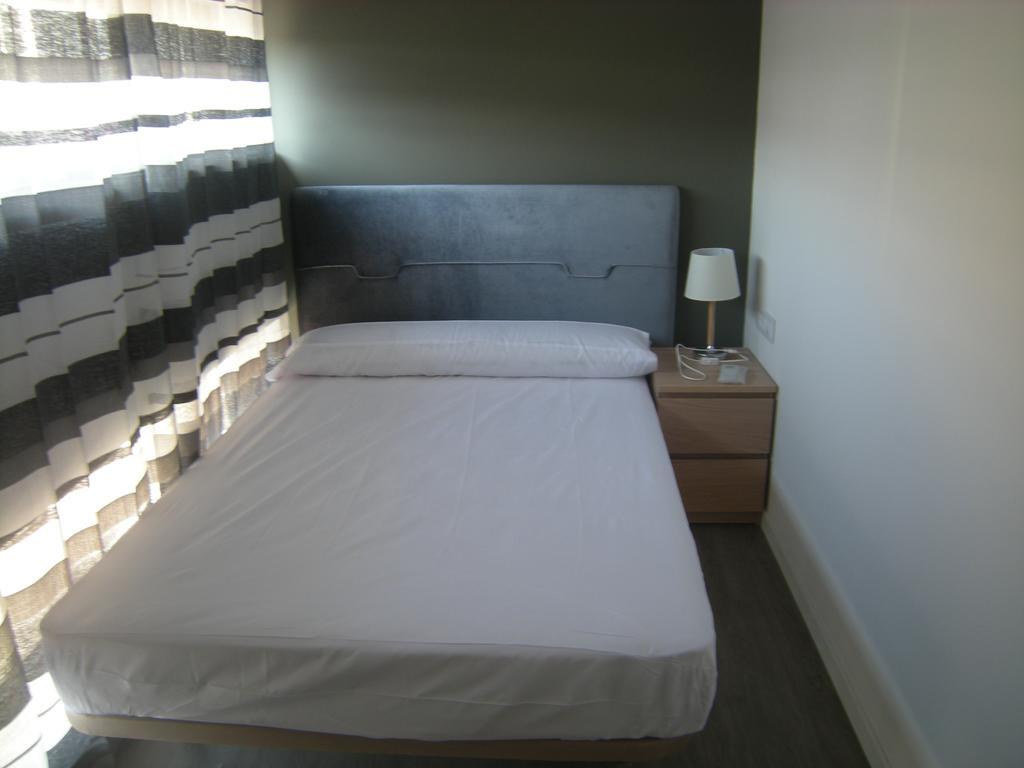Golden 21 Hotel Мадрид Екстериор снимка