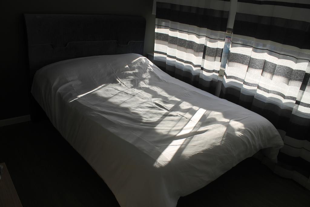 Golden 21 Hotel Мадрид Екстериор снимка