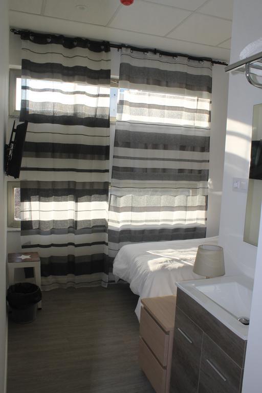 Golden 21 Hotel Мадрид Екстериор снимка
