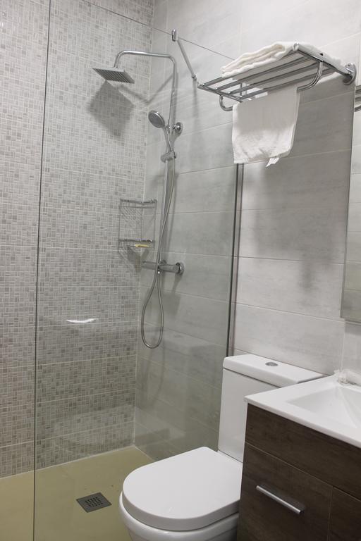 Golden 21 Hotel Мадрид Екстериор снимка